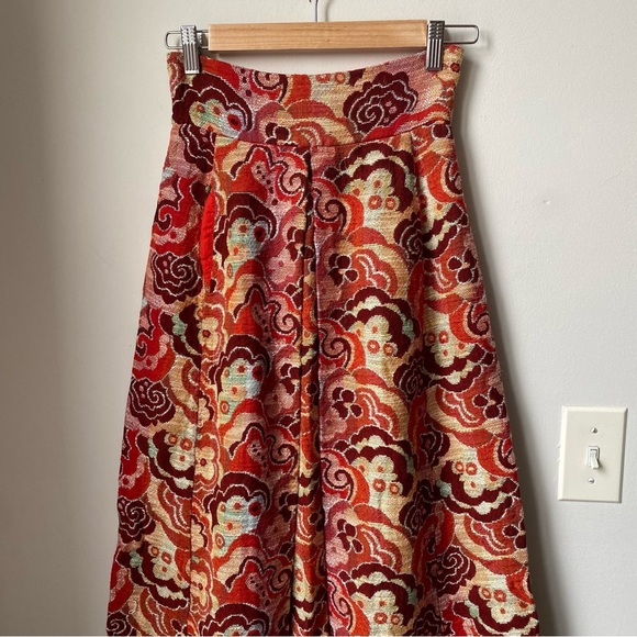 Elegant Multicolor Patterned Skirt fits women’s XS - Picture 3 of 14